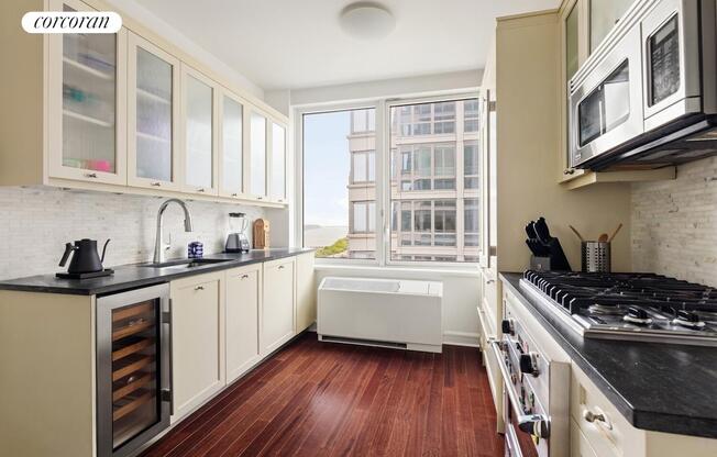 3 beds, 3 baths, 1,750 sqft, $15,000, Unit 26C
