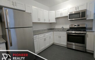 3533 W Fullerton Ave #