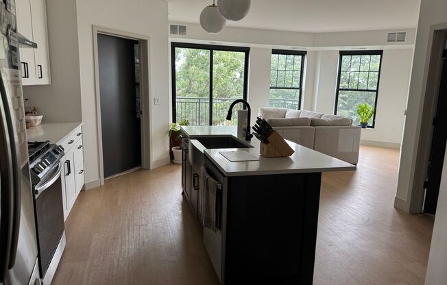 2 beds, 2 baths, 1,112 sqft, $2,595, Unit 327