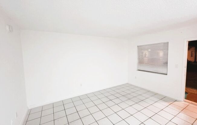 1 bed, 1 bath, 520 sqft, $1,600, Unit AG 10