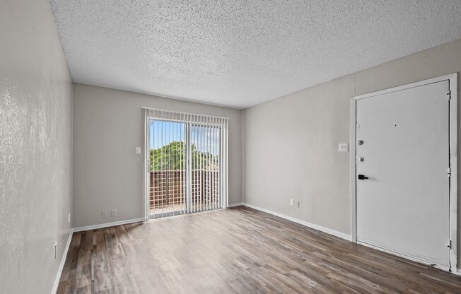 1 bed, 1 bath, 538 sqft, $1,195, Unit 11
