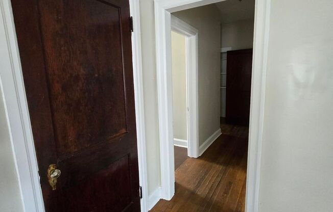 2 beds, 1 bath, $1,250