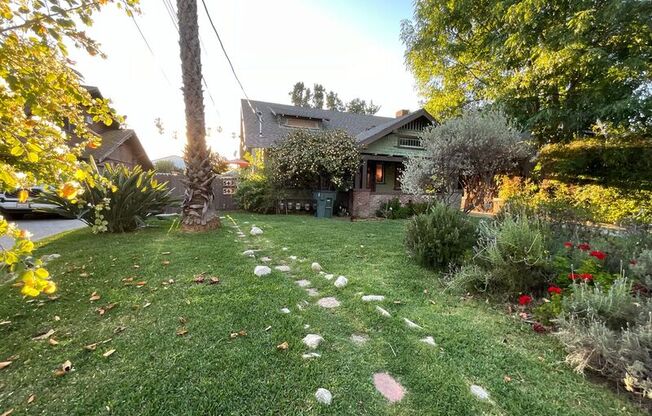 545 N OAKLAND AVE