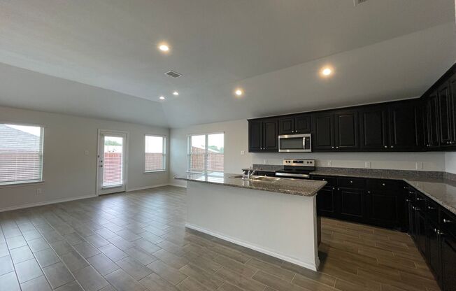Gorgeous New Construction Home for rent in Fort Worth!