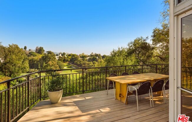 282 BENTLEY CIR