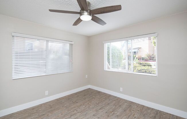 2 beds, 1 bath, 854 sqft, $2,995, Unit 25-01