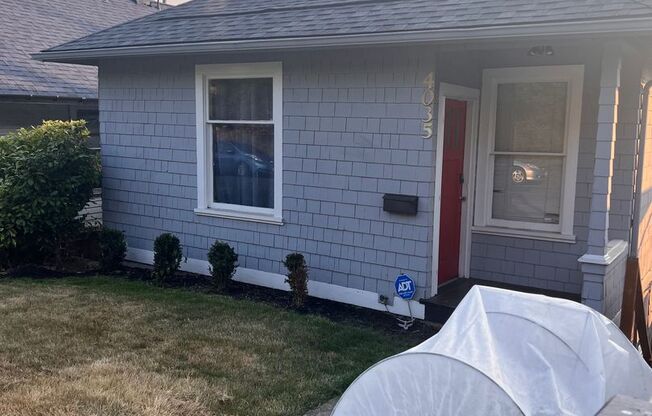Mt Baker lower unit 2 bed and 1 bath next to it all!