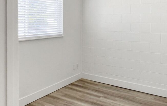 2 beds, 1 bath, 700 sqft, $1,335, Unit 46