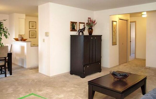 2 beds, 2 baths, 1,030 sqft, $1,775, Unit 1523