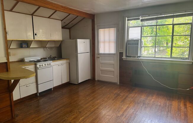 210 Cox Ave