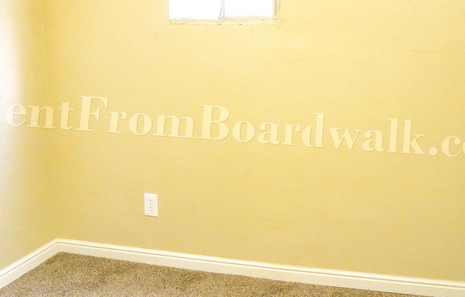 1 bed, 1 bath, 800 sqft, $1,095, Unit 218 W. 300 N. #2