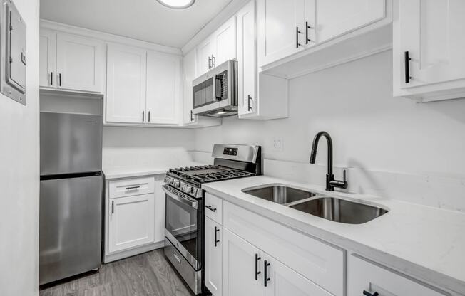 Reseda Apartments!