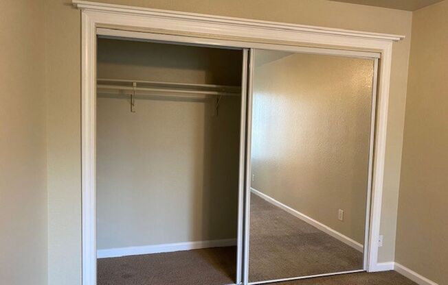 2 beds, 1 bath, 825 sqft, $1,820, Unit 250