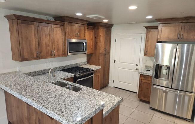 Convenient Park's Edge Townhouse