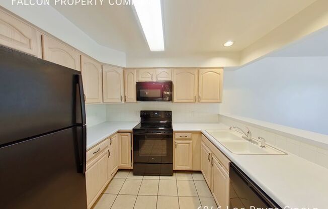 6946 Los Reyes Circle