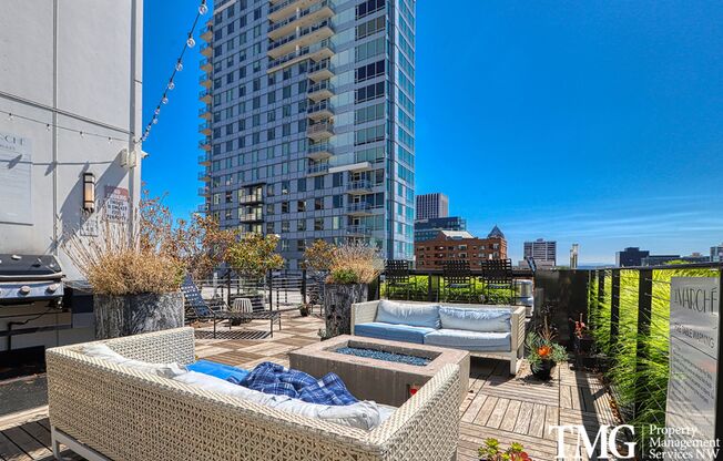 2 beds, 2 baths, 870 sqft, $2,160, Unit 510