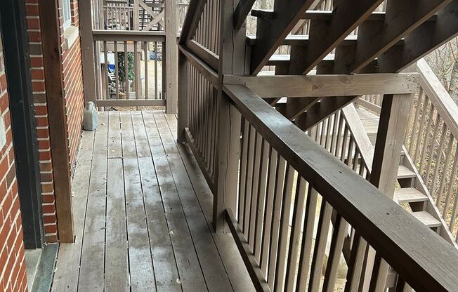 2 beds, 1 bath, 750 sqft, $1,095, Unit B01 1012 07