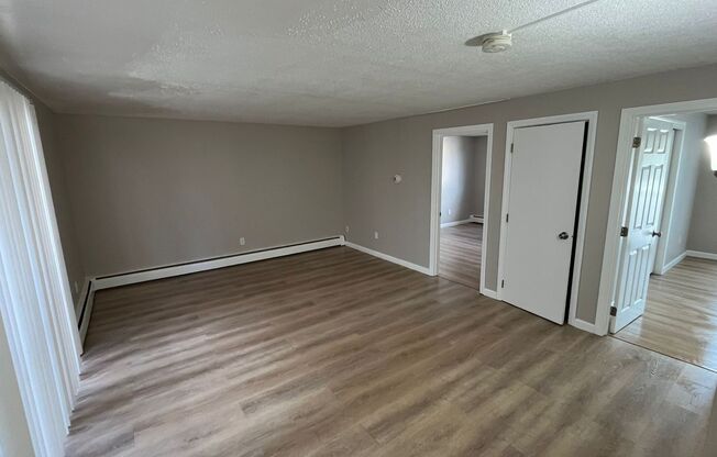 2 beds, 1 bath, $1,945, Unit 15B