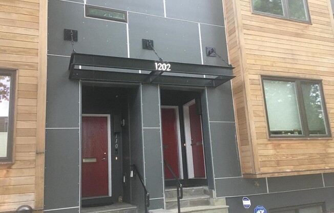 Contemporary Brookland 2 bed/2.5 bath condo with parking