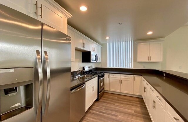 3 beds, 2.8 baths, 1,620 sqft, $3,695, Unit 301