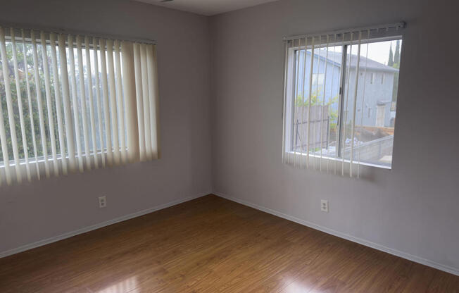 4412 1/2 PROSPECT AVE