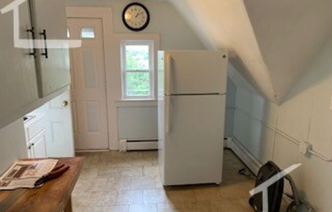 Nice 1.5 bed in Allston