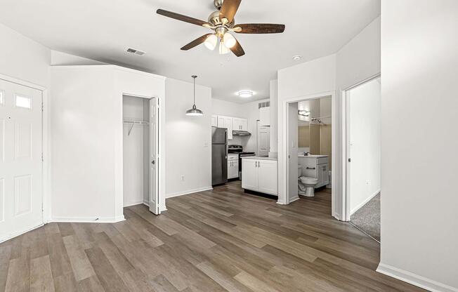 1 bed, 1 bath, 512 sqft, $1,099