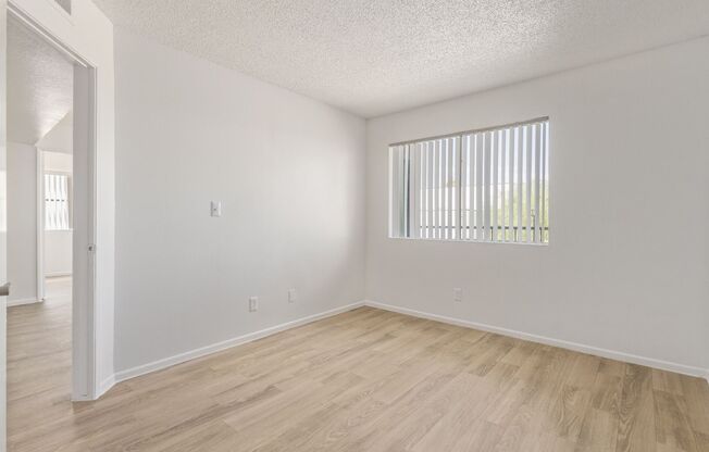 2 beds, 1 bath, 700 sqft, $1,150, Unit 221