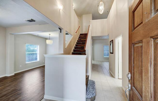 3719 WILD OAK DR