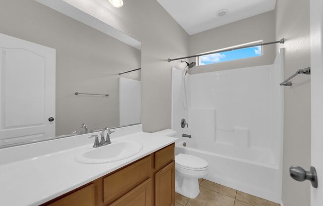 3 beds, 2.5 baths, $1,850