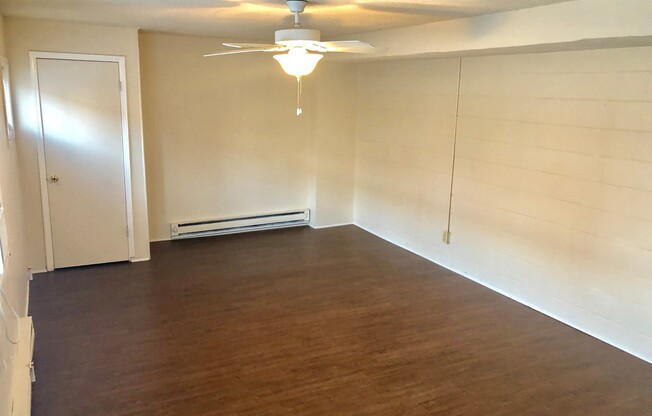 Studio, 1 bath, 550 sqft, $725, Unit 36A1