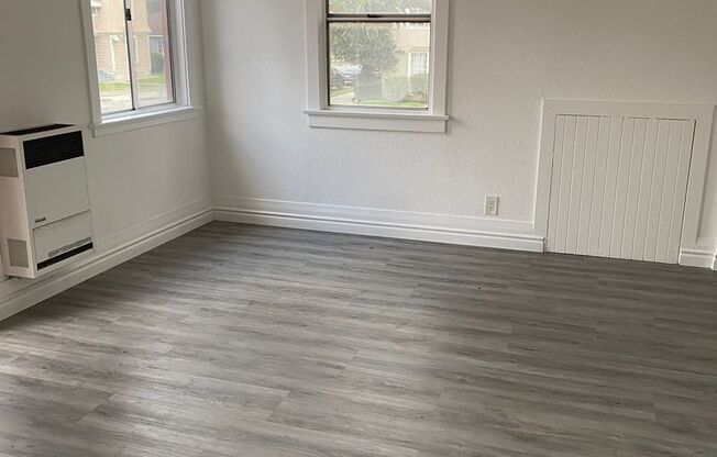 1 bed, 1 bath, 425 sqft, $1,595, Unit 677.5