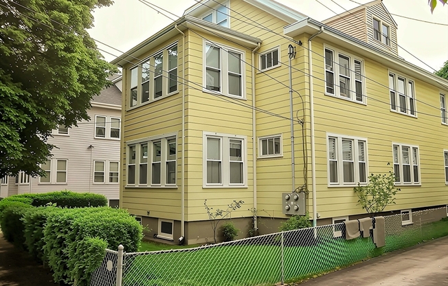 79 CURTIS AVE
