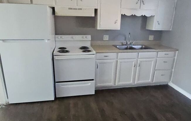 2 beds, 1 bath, 750 sqft, $970, Unit B02 1020 07