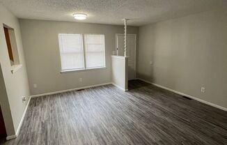 2 beds, 1 bath, 800 sqft, $750, Unit B