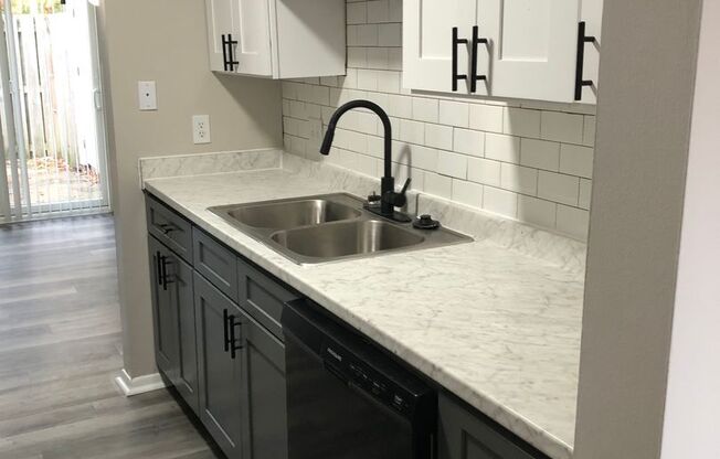 3 beds, 2 baths, 1,300 sqft, $1,749, Unit 5924