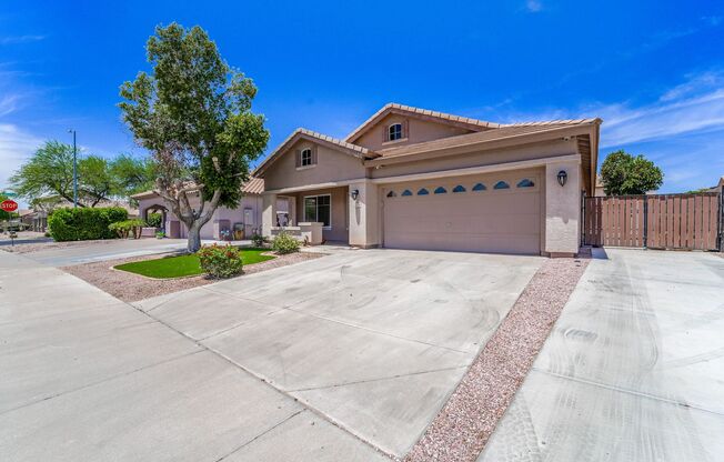 Your Goodyear Retreat Awaits – Updated 4BR Home with Pool & Waterfall