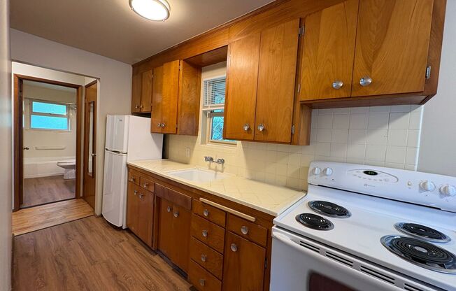 California Avenue Apartments