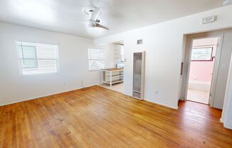 1 bed, 1 bath, $2,295, Unit Unit 3