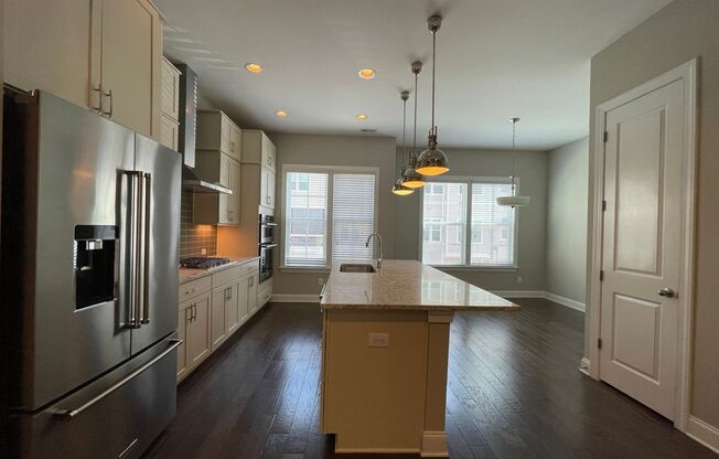 Beautiful Townhome in the Perfect Raleigh Location!