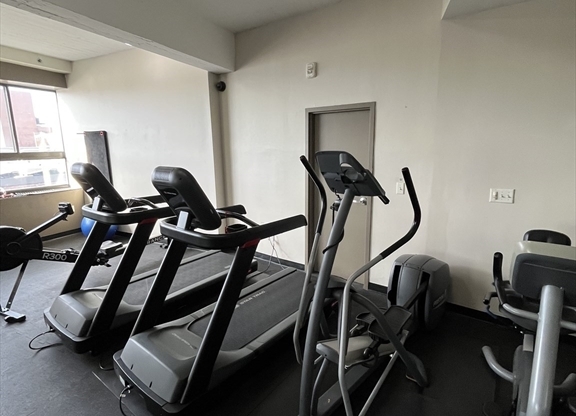 1 bed, 1 bath, 540 sqft, $3,200, Unit 322