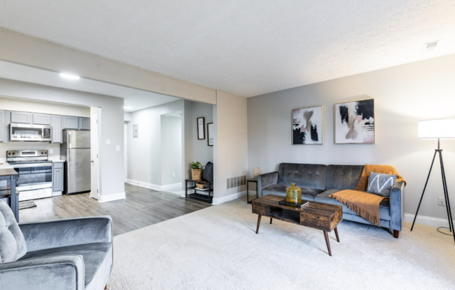 2 beds, 1 bath, $1,249, Unit 08