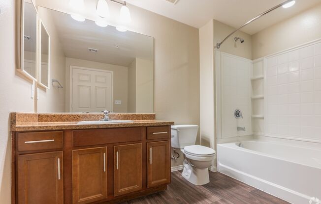 1 bed, 1 bath, 800 sqft, $1,299, Unit 371