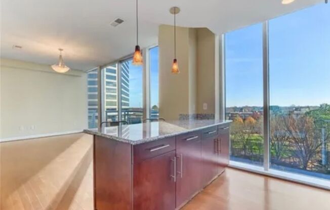 Centerpointe-downtown luxury
