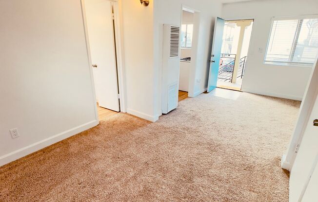 Studio, 1 bath, 365 sqft, $1,850, Unit 1631-08