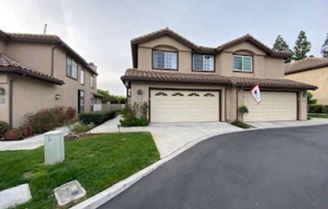 Beautiful 3 bedroom end unit home in Aliso Viejo