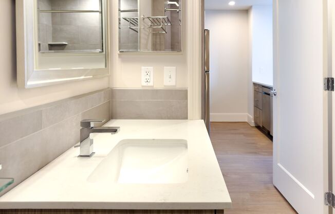 1 bed, 1 bath, $5,000, Unit 504