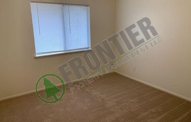 2 beds, 1 bath, 675 sqft, $750