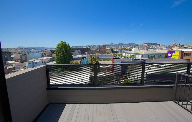 Studio, 1 bath, 410 sqft, $2,040, Unit 1335 Folsom St, Unit 501