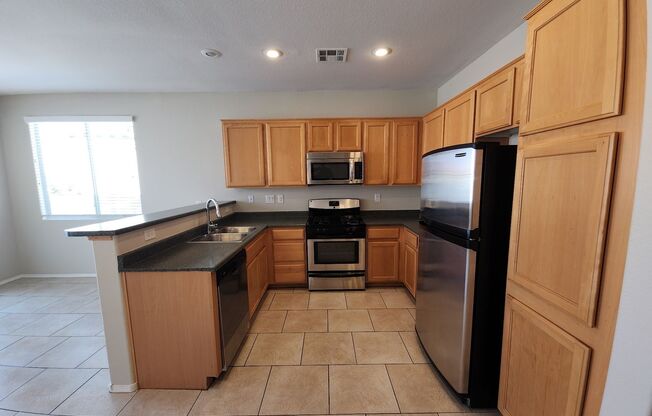 3 beds, 2 baths, $2,000